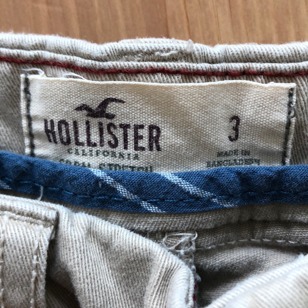 Hollister Khaki shorts - Picture 3 of 3